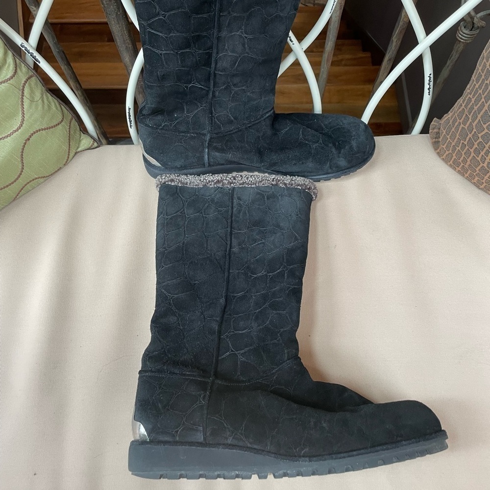 Stuart Weitzman Pull On Leather Winter Boots in Black Size 11